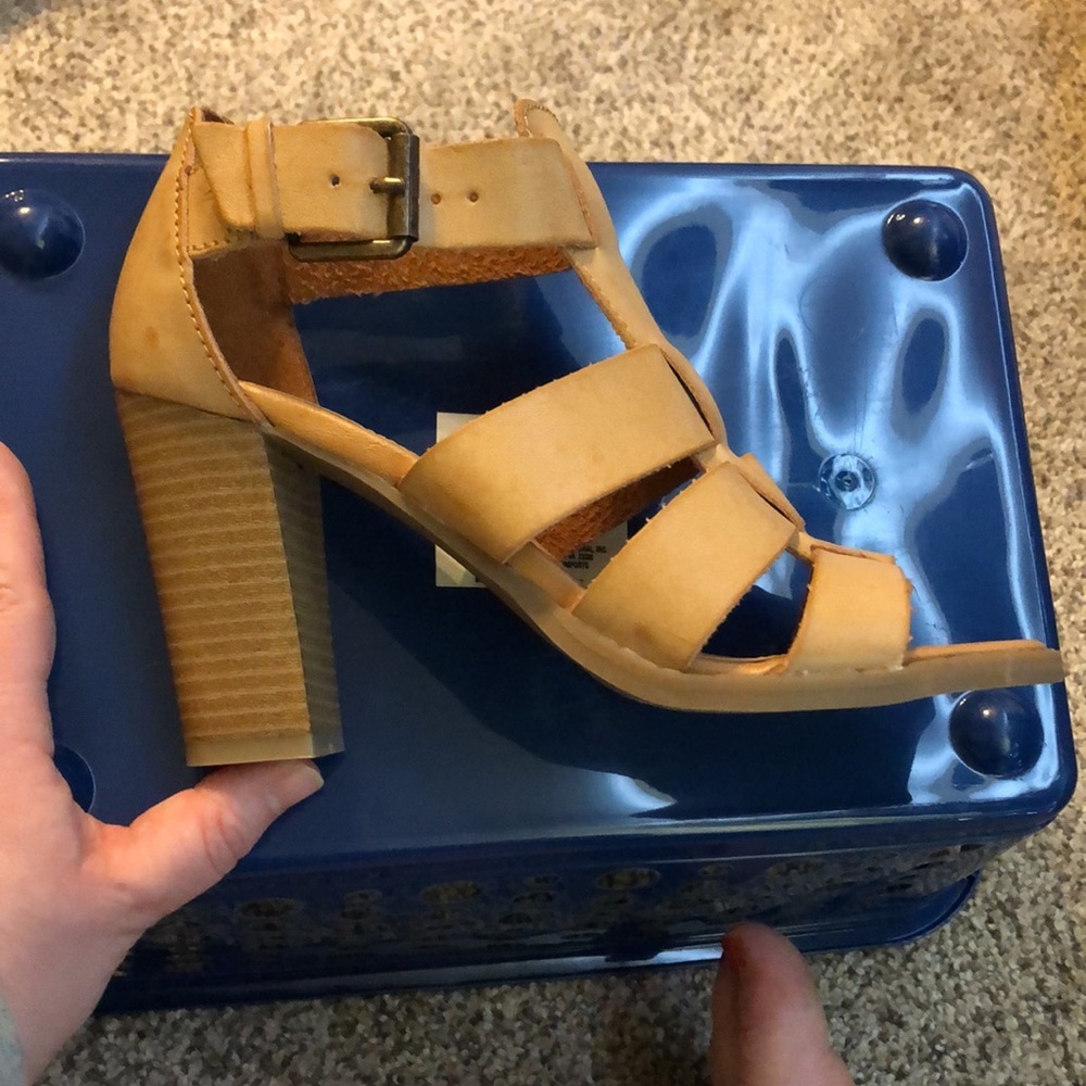 Apt 9 Heels - Picture 3 of 5